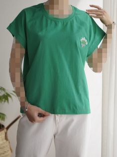 تیشرت گلدوزی گل