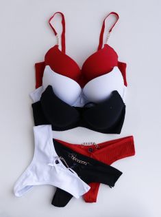 ست لباس زیر نیوشا