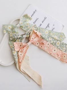 گیره طرحدار پاپیونی