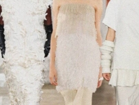 چگونه رنگ ترند 2026 را چگونه در استایل خود استفاده کنیم؟